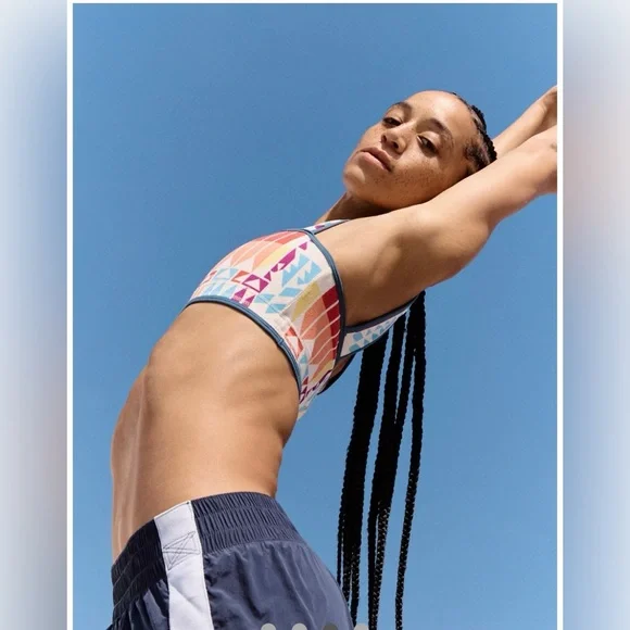 💙♥️💛Free PeopleColorful Geometric Sports Bra
